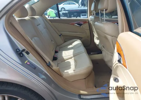 2008 Mercedes-Benz E 350 4Matic z USA, uszkodzony, nr VIN WDBUF87X28B294677